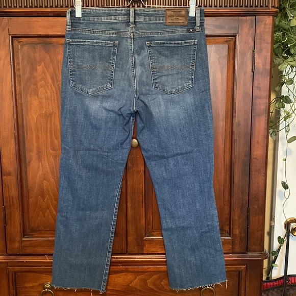 Lucky Brand Sweet Straight Jeans mid rise medium fade raw hem Size 10 / 30 - Picture 3 of 14